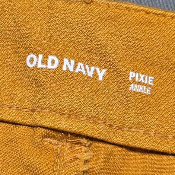 Old Navy Pixie Yellow Gold Pants Stretch Y2k Ankle Flat Front Women's Size 8 Zip - Picture 3 of 8